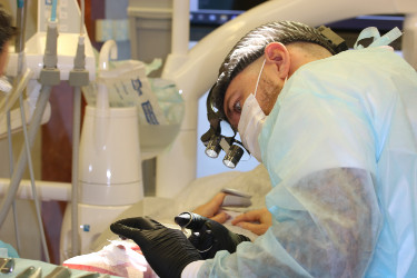 Стоимость протезирования зубов на 4 имплантах зависит от ряда параметров протезирование зубов на 4 имплантах стоимость